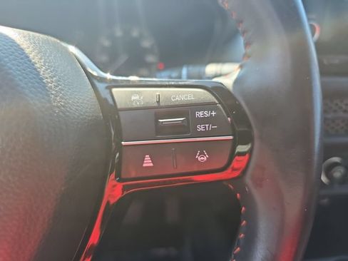 Used 2024 Honda HR-V Sport image 18