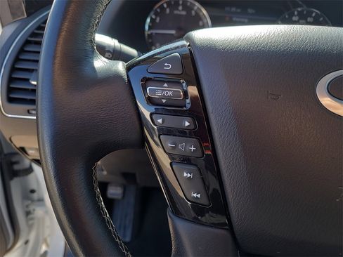 Used 2024 INFINITI QX80 Luxe image 37