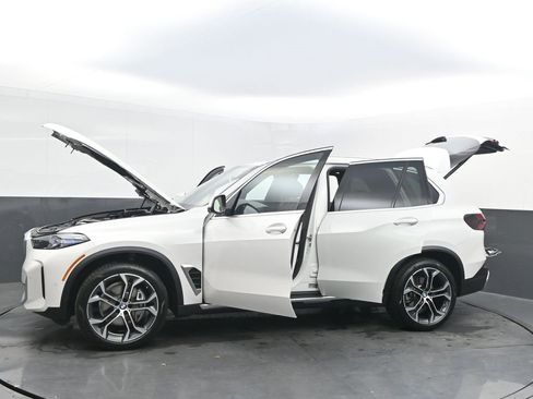 Certified 2025 BMW X5 sDrive40i w/ Parking Assistance Package image 51