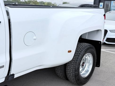 Used 2019 GMC Sierra 3500 SLT w/ Duramax Plus Package AWD/4WD image 13