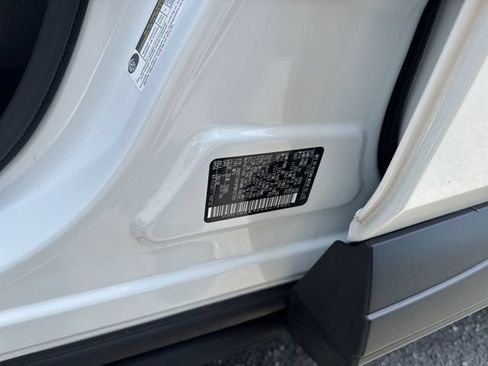 Used 2023 Nissan Rogue SV FWD image 33