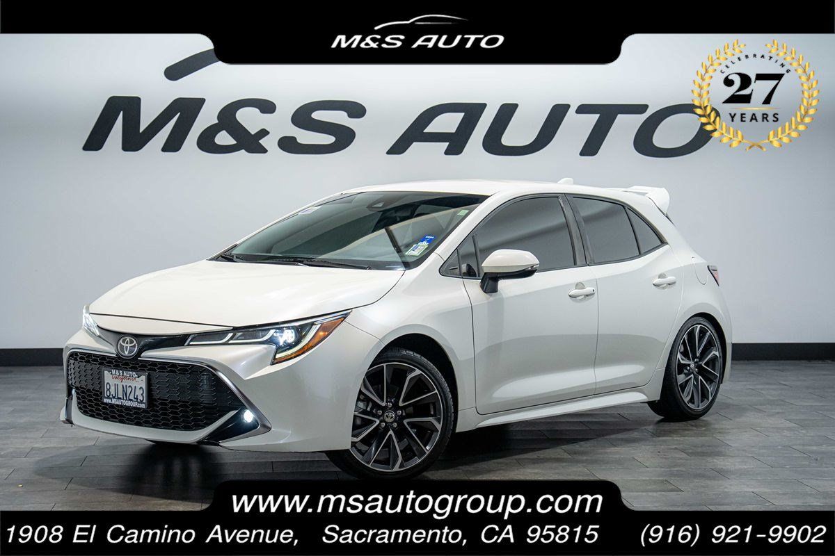 Used 2019 Toyota Corolla XSE FWD image 1