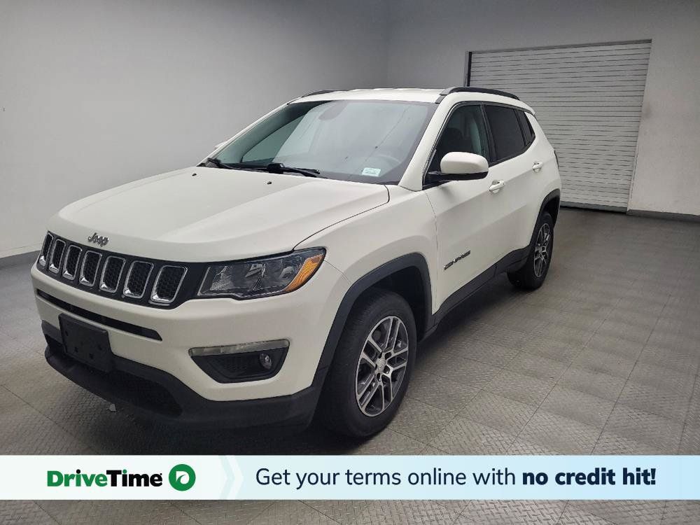 Used 2017 Jeep Compass Latitude w/ Popular Equipment Group AWD/4WD image 1