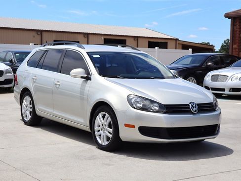 Used 2011 Volkswagen Jetta TDI FWD image 9