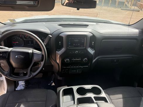 Used 2021 Chevrolet Silverado 1500 Custom Trail Boss AWD/4WD image 18