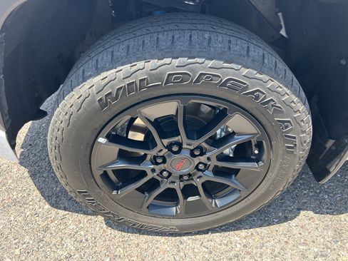 Used 2025 Toyota Tundra Limited w/ TRD Off-Road Package AWD/4WD image 11