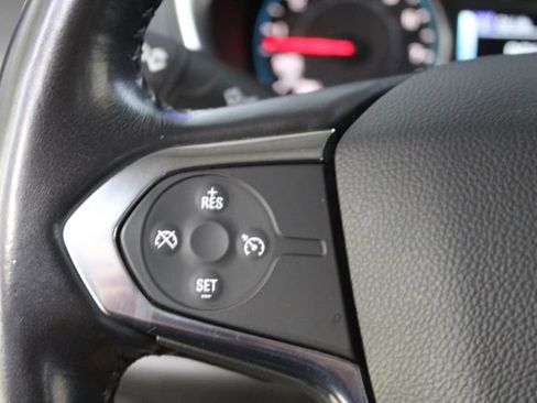 Used 2018 Chevrolet Traverse LT w/ LPO, 'HIT The Road' Package AWD/4WD image 16