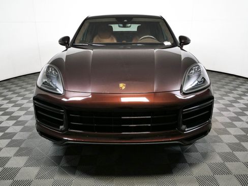 Certified 2022 Porsche Cayenne Turbo AWD/4WD image 37