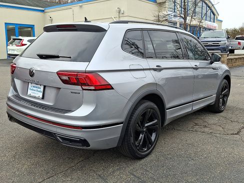 Used 2023 Volkswagen Tiguan SE R-Line image 6