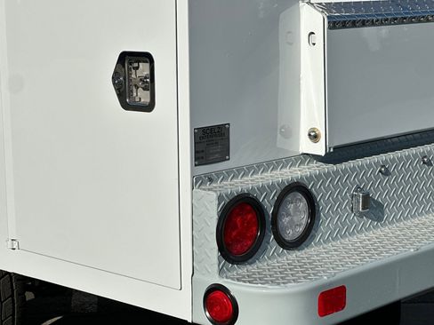 Used 2024 Ford F350 XL image 23