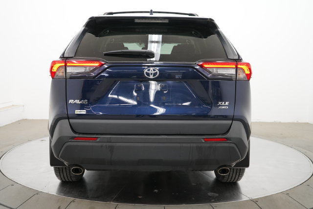 Used 2022 Toyota RAV4 XLE w/ Convenience Package AWD/4WD image 6