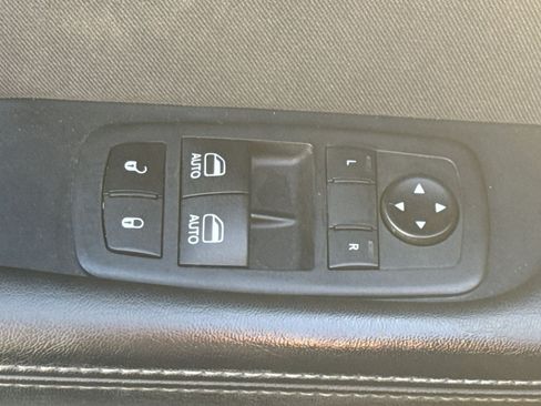 Used 2021 Dodge Challenger SXT RWD image 15