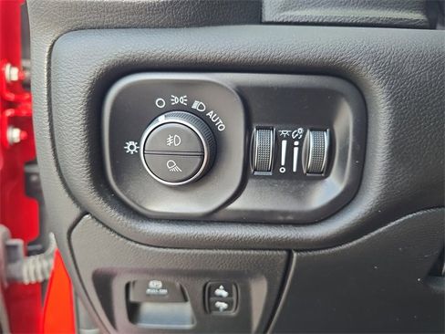 Certified 2025 RAM 1500 Big Horn image 22