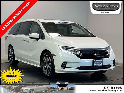 Used 2023 Honda Odyssey Touring image 1