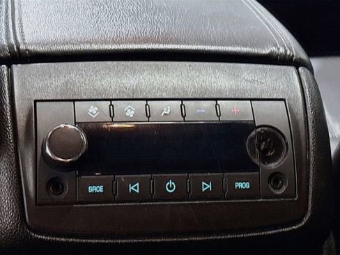 Used 2017 Buick Enclave Leather AWD/4WD image 19