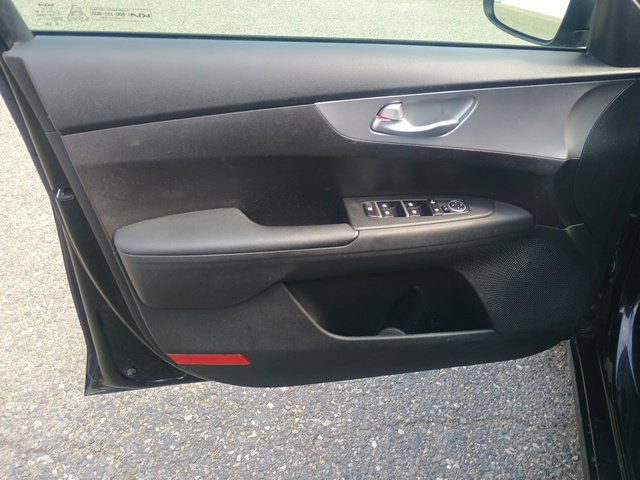 Used 2023 Kia Forte LXS w/ LXS Technology Package FWD image 23