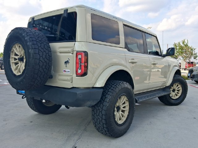 Used 2025 Ford Bronco Outer Banks AWD/4WD image 7