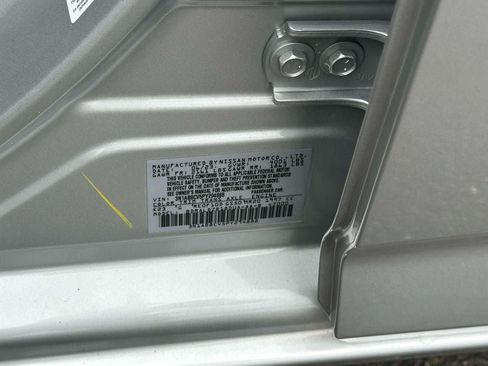 Used 2023 Nissan Sentra SV FWD image 17