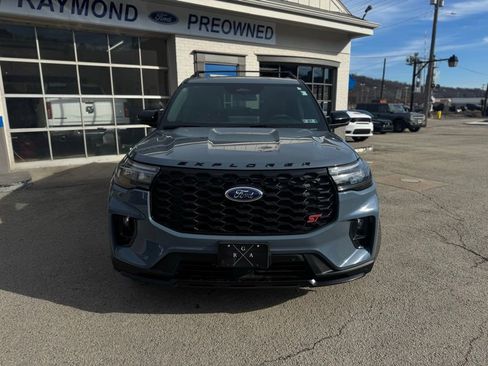 Used 2025 Ford Explorer ST w/ Sun And Sound Package image 3