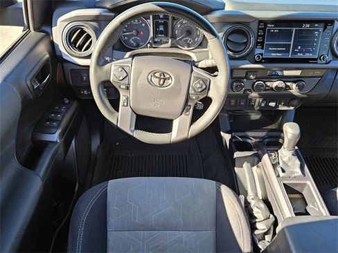 Used 2021 Toyota Tacoma TRD Off-Road image 7