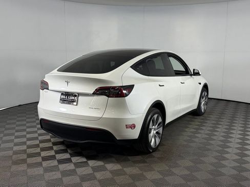 Used 2024 Tesla Model Y Long Range image 6