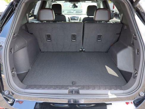 Used 2024 Chevrolet Equinox RS FWD image 23