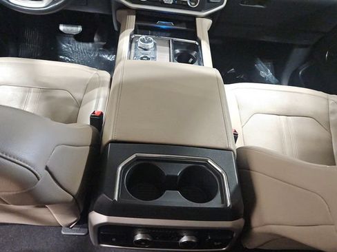 Used 2024 Ford Expedition Limited AWD/4WD image 15