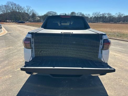 Used 2024 Hyundai Santa Cruz Limited image 18