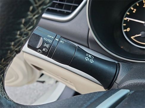 Used 2017 Nissan Maxima 3.5 SV image 24