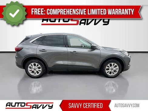 Used 2024 Ford Escape Active w/ Cold Weather Package FWD image 8