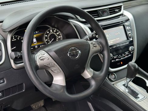 Used 2017 Nissan Murano S image 13