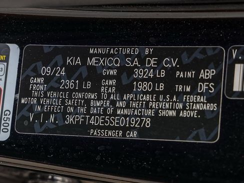 Used 2025 Kia K4 FWD image 31
