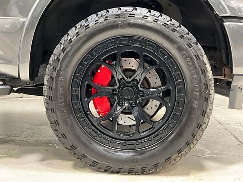 Used 2018 Ford F150 XLT w/ Equipment Group 302A Luxury AWD/4WD image 12