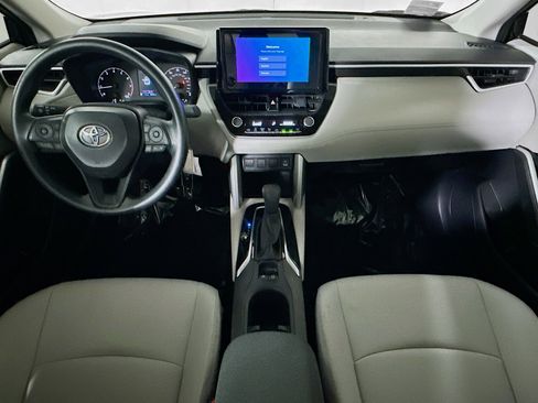 Certified 2025 Toyota Corolla Cross L image 26