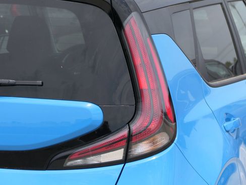 New 2025 Kia Soul S image 4