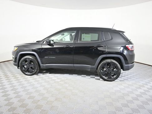 Used 2021 Jeep Compass Latitude w/ Sun and Sound Group AWD/4WD image 3