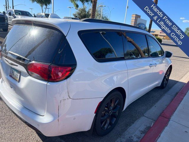 Used 2020 Chrysler Pacifica Touring-L Plus FWD image 7