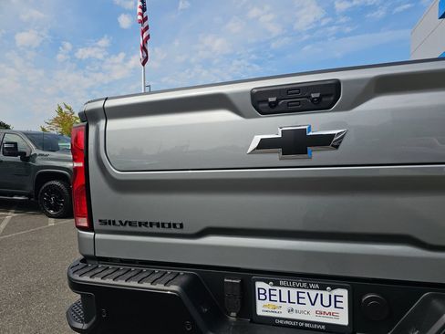 New 2026 Chevrolet Silverado 2500 ZR2 w/ LPO, Dark Essentials Package AWD/4WD image 16