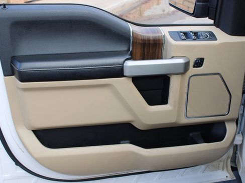 Used 2016 Ford F150 Lariat w/ Equipment Group 502A Luxury image 19