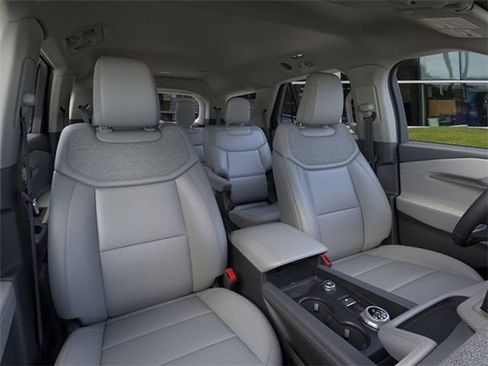 New 2026 Ford Explorer Active w/ Active Comfort Package AWD/4WD image 10