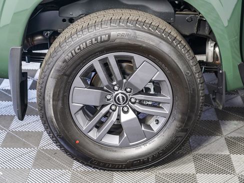 New 2025 Nissan Frontier SV image 11