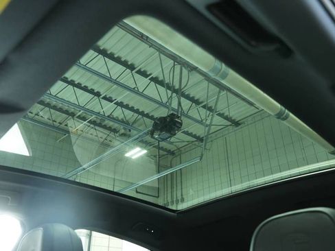 New 2026 Porsche Cayenne Coupe image 37