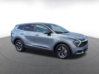 Used 2025 Kia Sportage LX FWD video 2