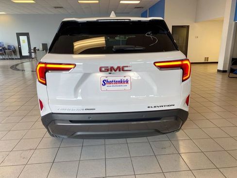 Used 2025 GMC Terrain Elevation AWD/4WD image 7