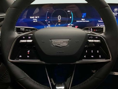 Used 2025 Cadillac Lyriq Luxury RWD image 35