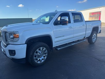Used 2017 GMC Sierra 2500 Denali w/ Duramax Plus Package