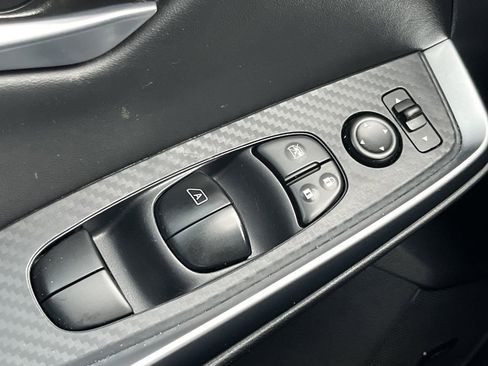 Used 2024 Nissan Sentra SR w/ SR Premium Package image 12