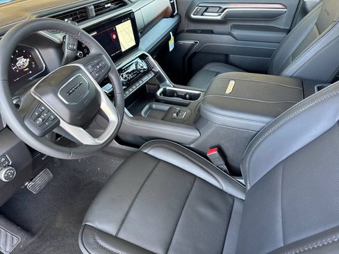 New 2026 GMC Sierra 2500 Denali w/ Max Trailering Package AWD/4WD image 10