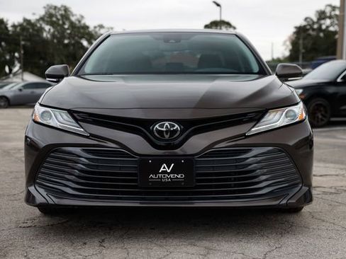 Used 2019 Toyota Camry XLE image 22