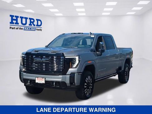 New 2026 GMC Sierra 2500 Denali Ultimate AWD/4WD image 9